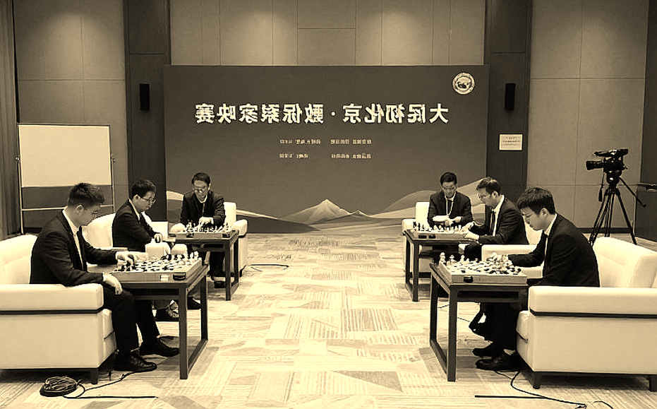 प्राग शतरंज महोत्सव 2026: जब चालें बयान देने लगती हैं — ChessBase Magazine #225 की विशेष रिपोर्ट