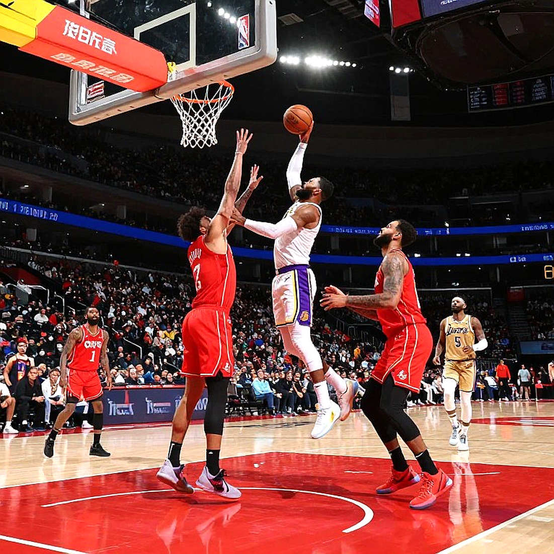 जिस ट्रेड का कोई दस्तावेज़ नहीं: टैटम, ब्राउन और NBA की ड्रामा-अर्थव्यवस्था