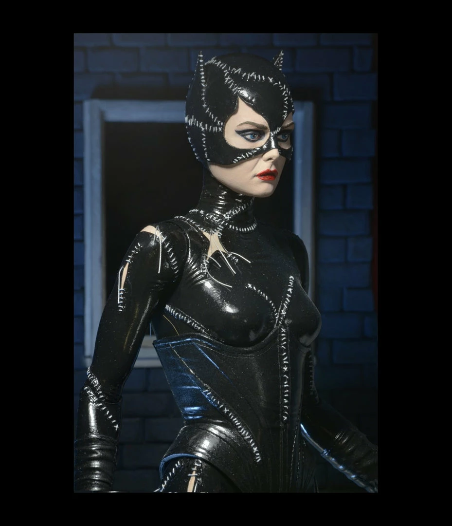 Brand new ✔️ Catwoman: Batman Returns – 1/4 Scale Action Figure – Catwoman (Michelle Pfeiffer) By NECA ⌛ 4 Catwoman: Batman Returns – 1/4 Scale Action Figure – Catwoman (Michelle Pfeiffer) By NECA