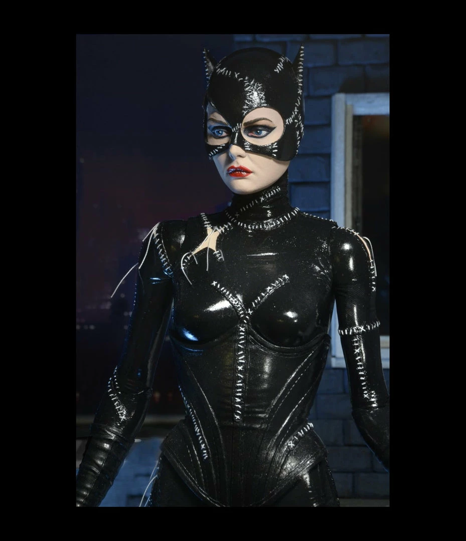 Brand new ✔️ Catwoman: Batman Returns – 1/4 Scale Action Figure – Catwoman (Michelle Pfeiffer) By NECA ⌛ 5 Catwoman: Batman Returns – 1/4 Scale Action Figure – Catwoman (Michelle Pfeiffer) By NECA