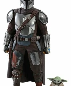 Hot Toys The Mandalorian And The Child Collectible Set