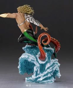 Aquaman Deluxe 1:10 Scale Statue By Iron Studios Art Scale 1:10 - DC Comics SIDESHOW COLLECTIBLES