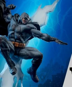 Batman: The Dark Knight Returns Premium Format™ Figure By Sideshow Collectibles