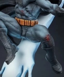 Deals š Batman: The Dark Knight Returns Premium Format⢠Figure By Sideshow Collectibles ā 37 Batman: The Dark Knight Returns Premium Format⢠Figure By Sideshow Collectibles