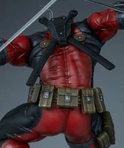 Deadpool Premium Format™ Figure By Sideshow Collectibles