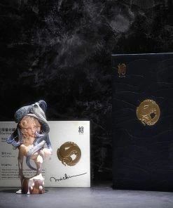 Manus SUM Don't Cry Statue By Manas SUM MICHIRU Imai X Manas S+U+M Premium Collection