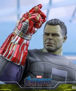 Hot Pop Cultures Store Hulk Sixth Scale Figure By Hot Toys Avengers: Endgame - Movie Masterpiece Series