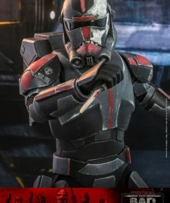 Hot Toys Hunter Sixth Scale Figure