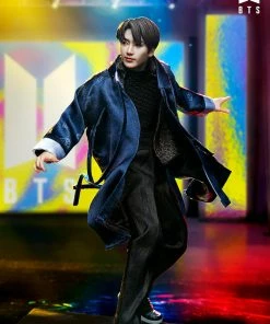 Jung Kook Deluxe Statue By Sideshow Collectibles BTS Idol Collection