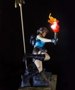 Lara Croft Statue By Gaming Heads Regular Edition - 1:6 Scale - Tomb Raider: Temple Of Osiris Premium Collection