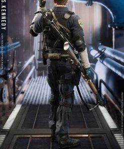 Sixth Scale Collectible Figures Leon S. Kennedy Sixth Scale Figure By Damtoys Nauts X Damtoys Resident Evil 2