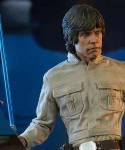 Sideshow Collectibles Luke Skywalker Premium Format™ Figure Star Wars