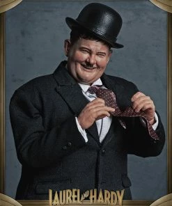 Outlet 😀 Sixth Scale Collectible Figures Stan Laurel And Oliver Hardy (Classic Suits) Box Set By BIG Chief Studios Replica Sixth Scale Figures ✨ 24 Sixth Scale Collectible Figures Stan Laurel And Oliver Hardy (Classic Suits) Box Set By BIG Chief Studios Replica Sixth Scale Figures