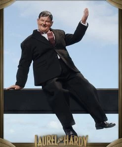 Outlet 😀 Sixth Scale Collectible Figures Stan Laurel And Oliver Hardy (Classic Suits) Box Set By BIG Chief Studios Replica Sixth Scale Figures ✨ 40 Sixth Scale Collectible Figures Stan Laurel And Oliver Hardy (Classic Suits) Box Set By BIG Chief Studios Replica Sixth Scale Figures