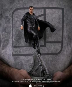 Superman Black Suit 1:10 Scale Statue By Iron Studios Art Scale 1:10 - DC Comics - Zack Snyder's Justice League