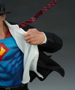 Superman™: Call To Action Premium Format™ Figure By Sideshow Collectibles