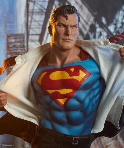Superman™: Call To Action Premium Format™ Figure By Sideshow Collectibles