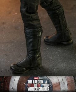 Winter Soldier Sixth Scale Figure By Hot Toys Television Masterpiece Series - The Falcon And The Winter Soldier Avengers Earth's Heroes